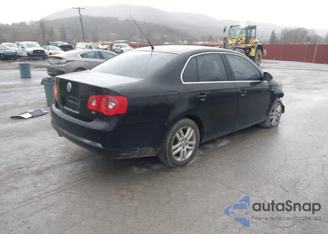 2007 Volkswagen Jetta Wolfsburg Edition from USA, damaged, VIN 3VWEF71K37M182875